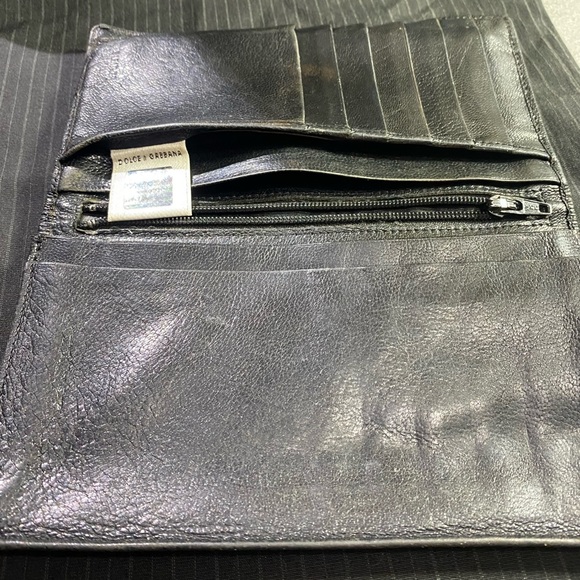 Pre-owned Vintage Dolce & Gabbana long black leather wallet - Picture 8 of 14